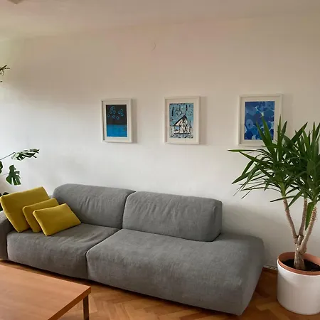 Zara Apartment